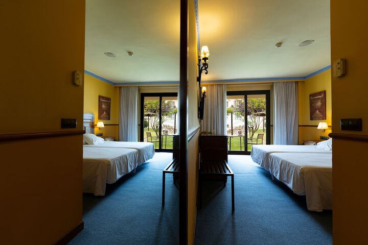 Room 43 of 124