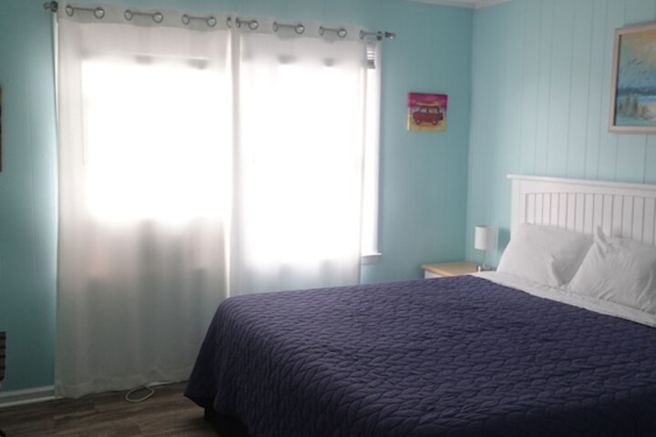 Room 34 of 282