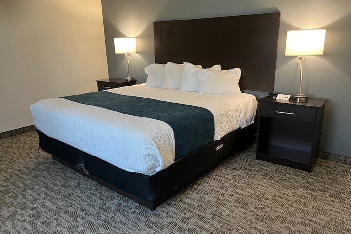 Room 5 of 34