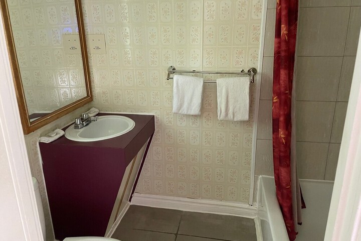 Room 34 of 55