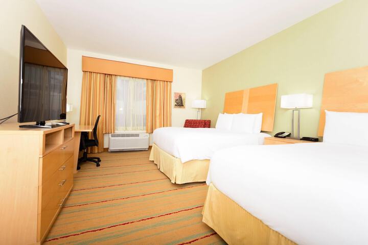Room 3 of 25