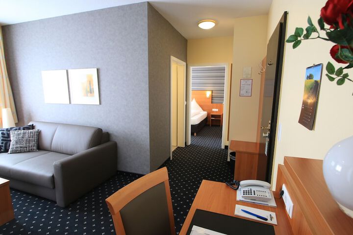 Room 19 of 47