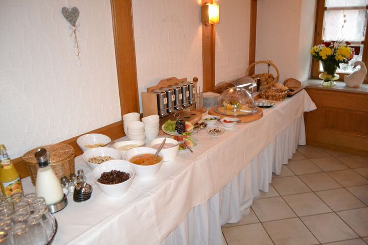 Dining 59 of 67