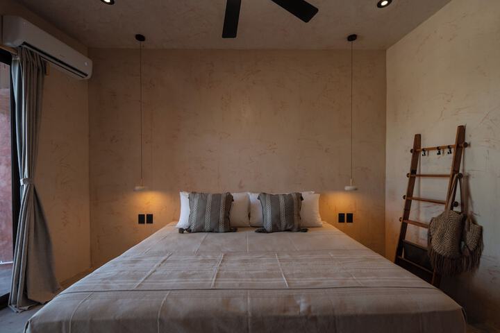 Room 16 of 78