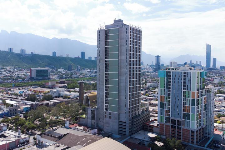 Hotel 166 of 169