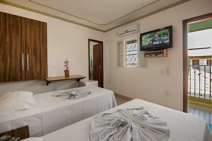 Room 15 of 27