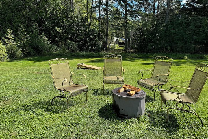 Pine Tree Trail Lodge