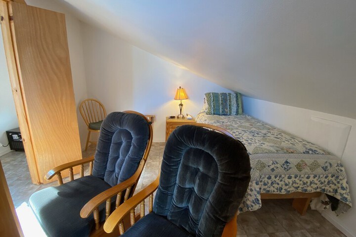 Room 34 of 112
