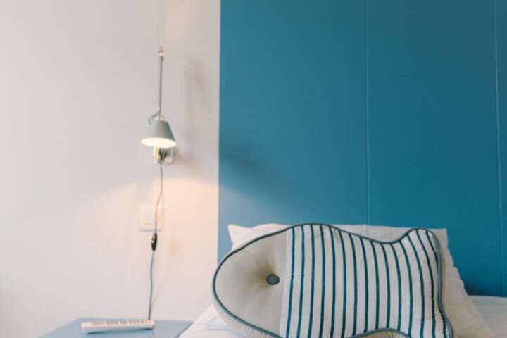 Room 8 of 34