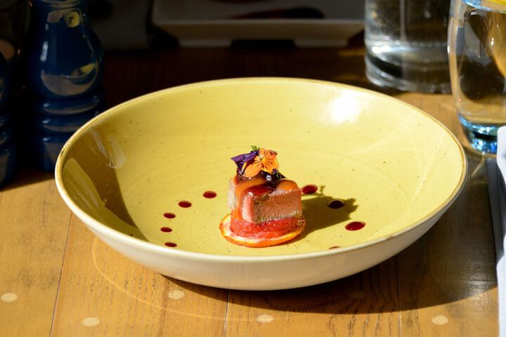Dining 43 of 59