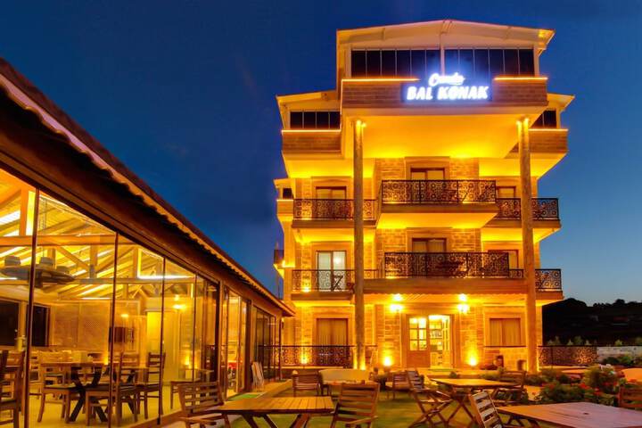 Cunda Kale Otel