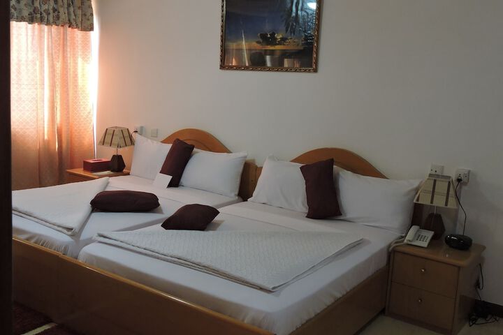 Room 15 of 47