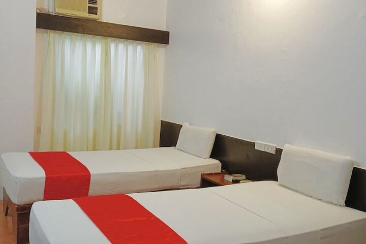 Room 3 of 16