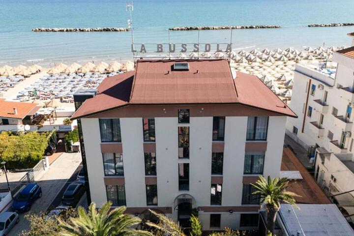 Hotel La Bussola