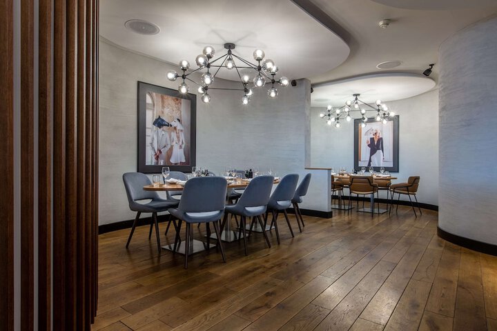 Dining 108 of 209