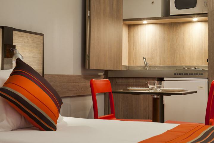 Private kitchenette