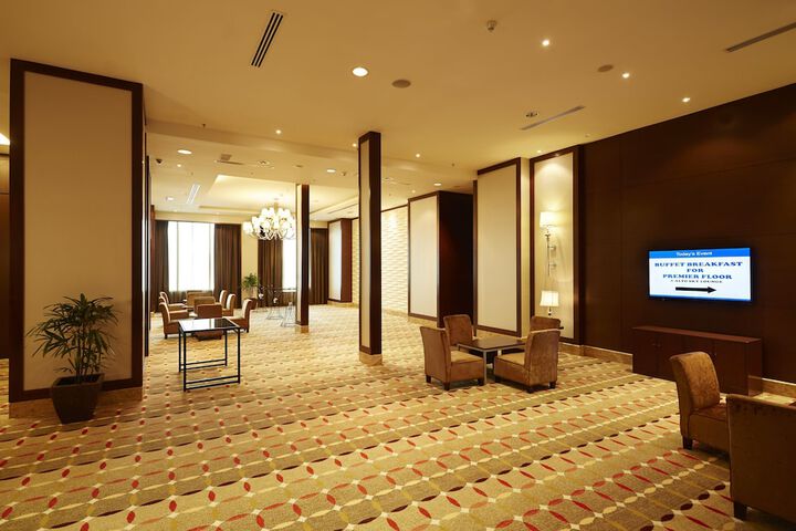 Guest Lobby