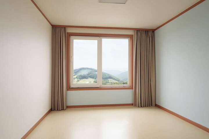 Room 22 of 90