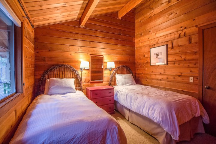 Room 2 of 20