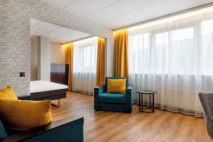 Room 20 of 49