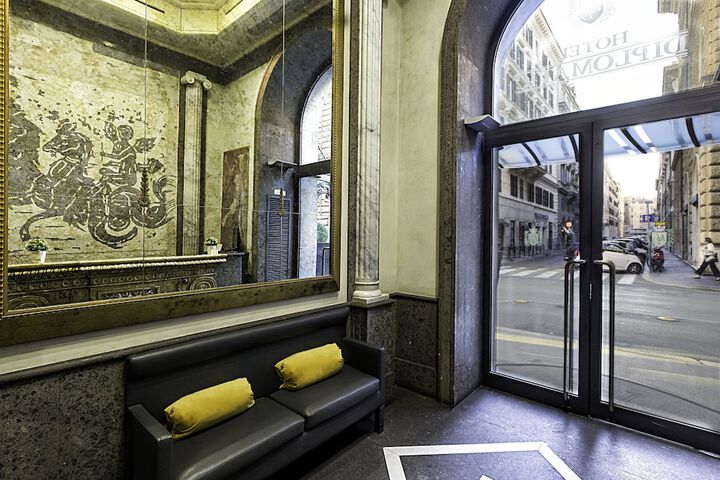Hotel Lobby