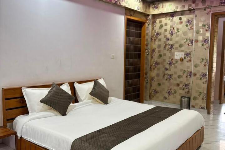 Room 55 of 113