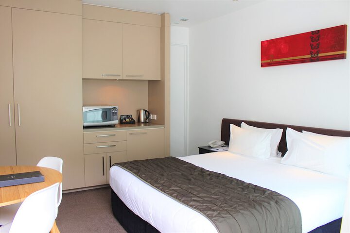 Room 8 of 35