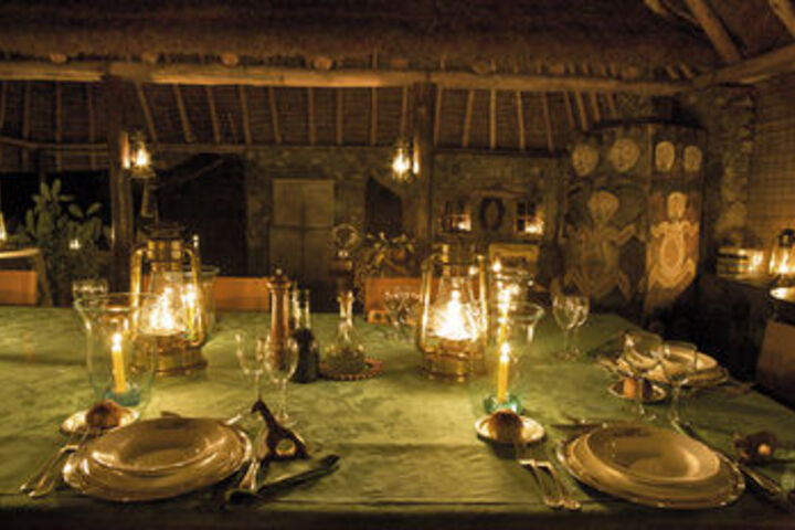 Dining 21 of 24