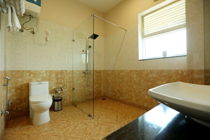 Clean Restrooms