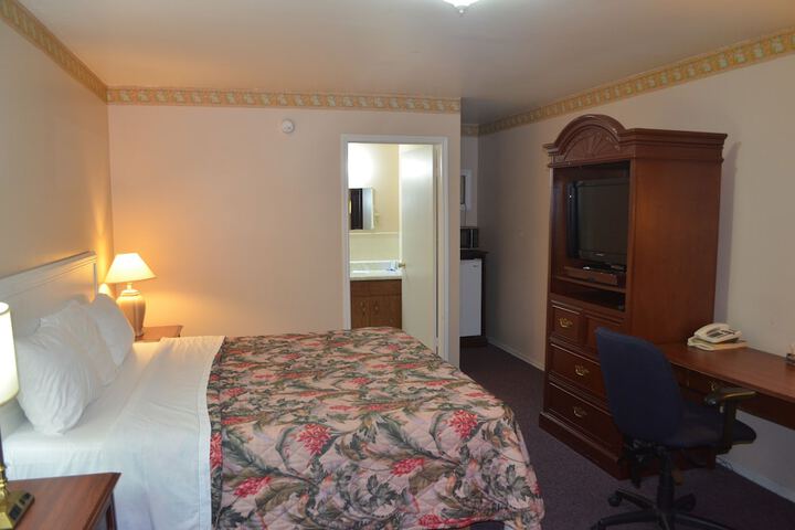Room 2 of 24