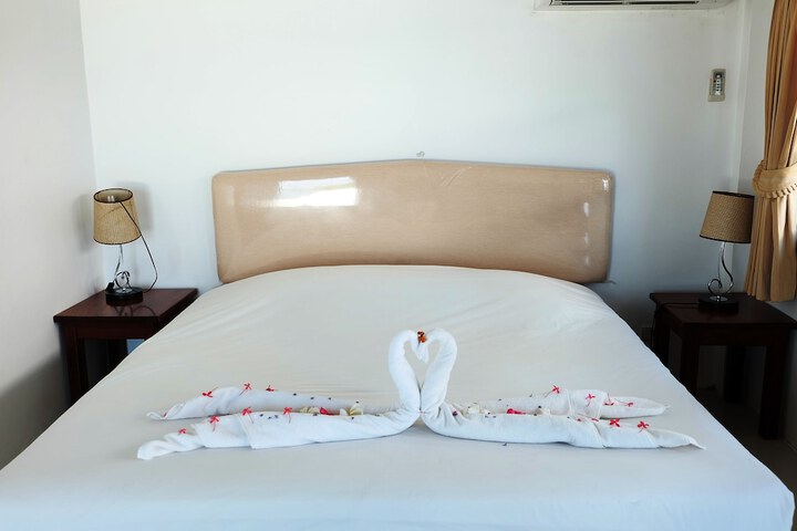 Room 18 of 87
