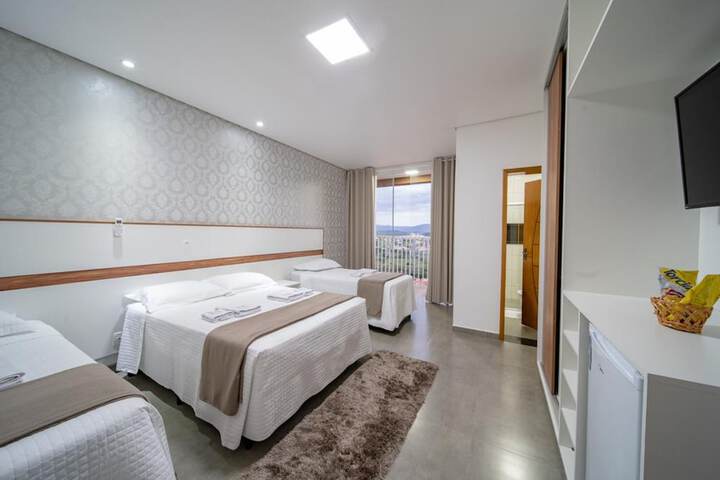 Room 3 of 47
