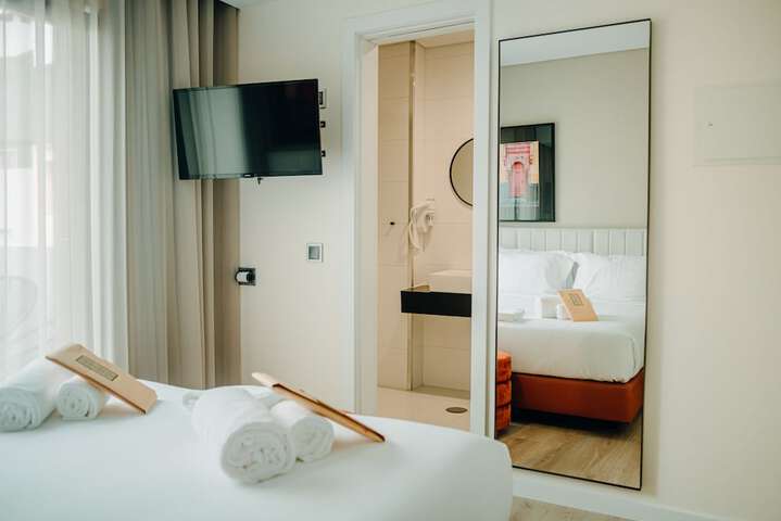 Room 75 of 164
