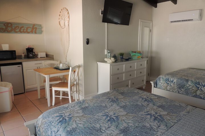 Room 14 of 82