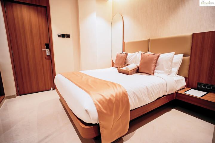 Room 3 of 14