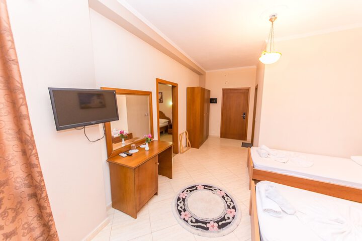 Room 19 of 69