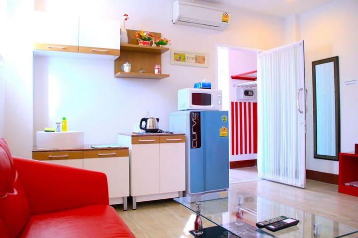 Room 28 of 53