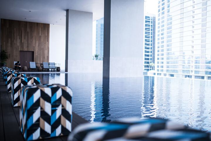 Pool 50 of 82