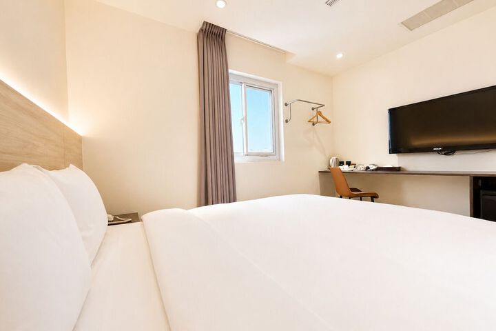 Room 95 of 160