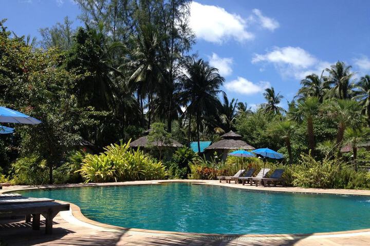 Hotel with Pool