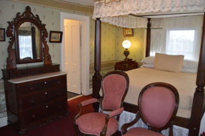 Room 85 of 117