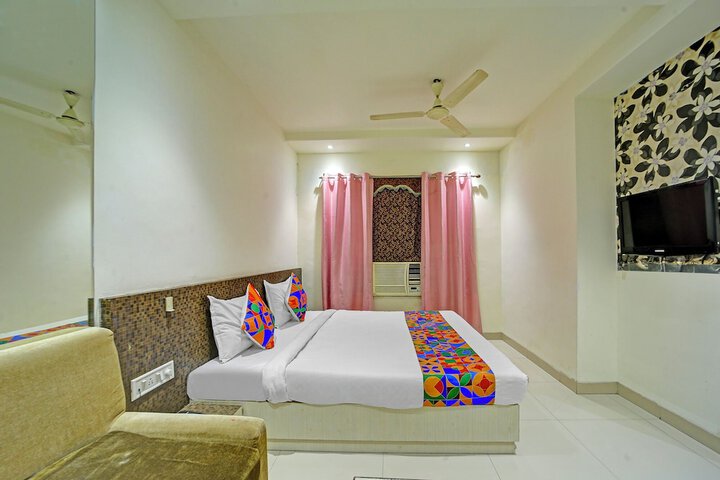 Room 18 of 30