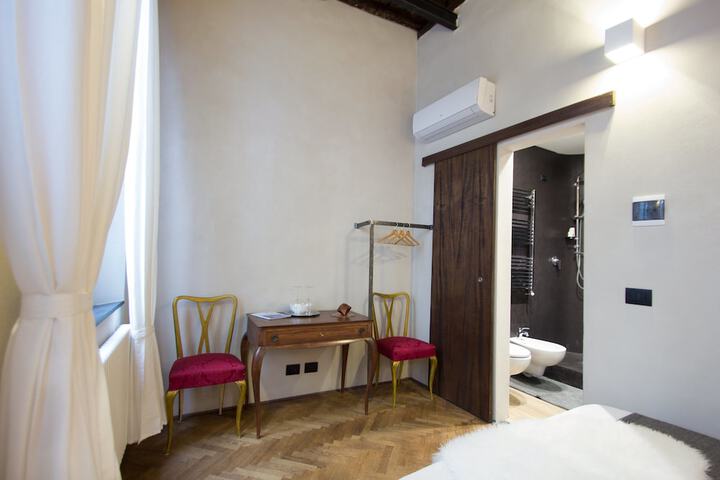 Room 10 of 56