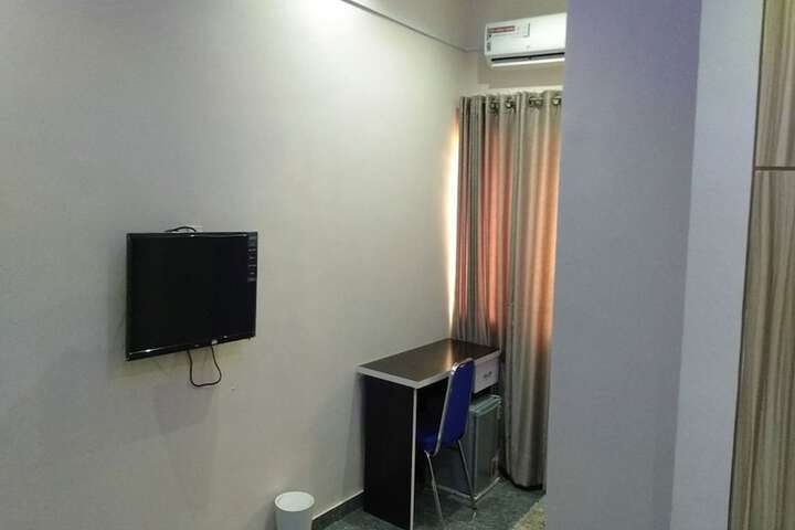 Room 26 of 63