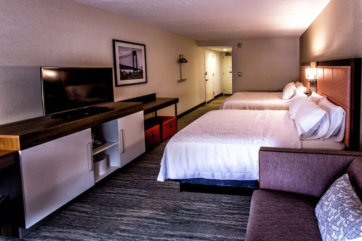 Room 21 of 45