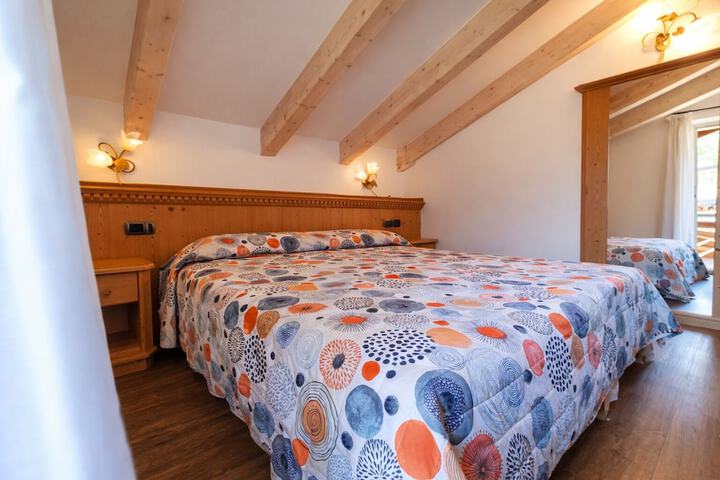 Room 43 of 117