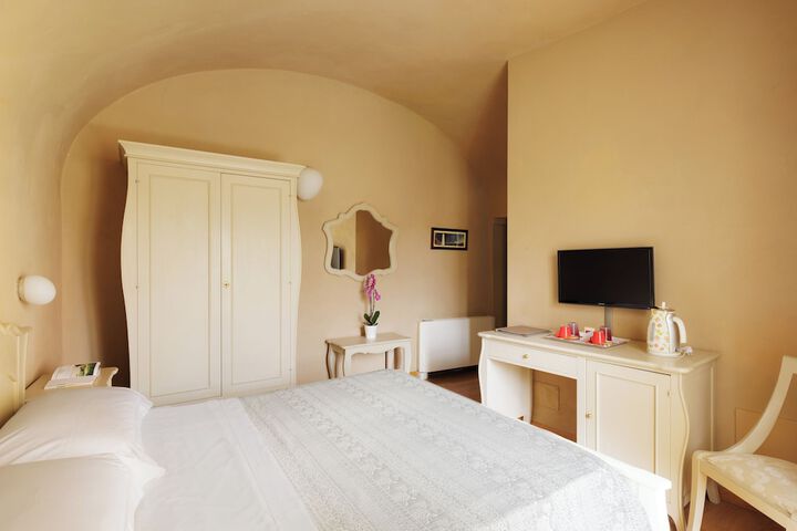 Room 5 of 57