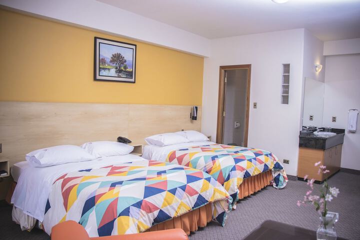Room 5 of 23