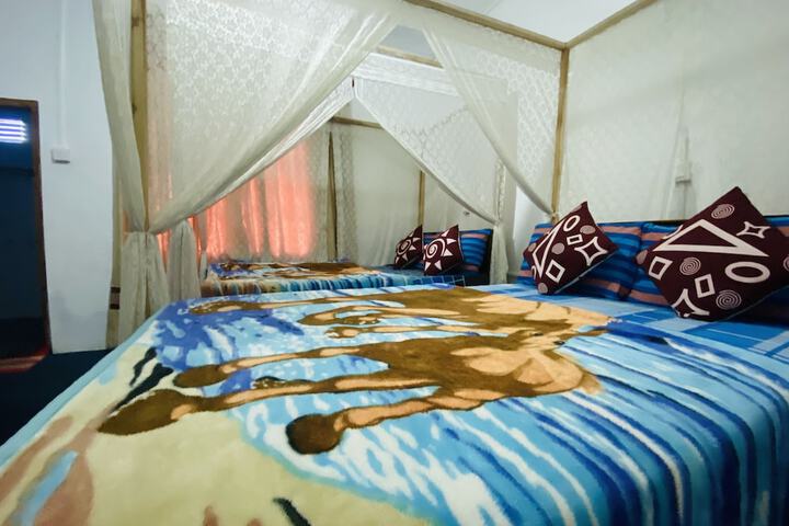 Room 4 of 29