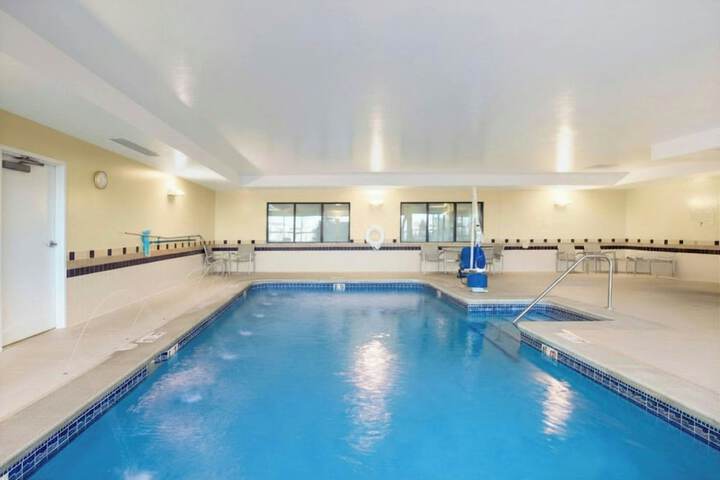 Hotel Pool